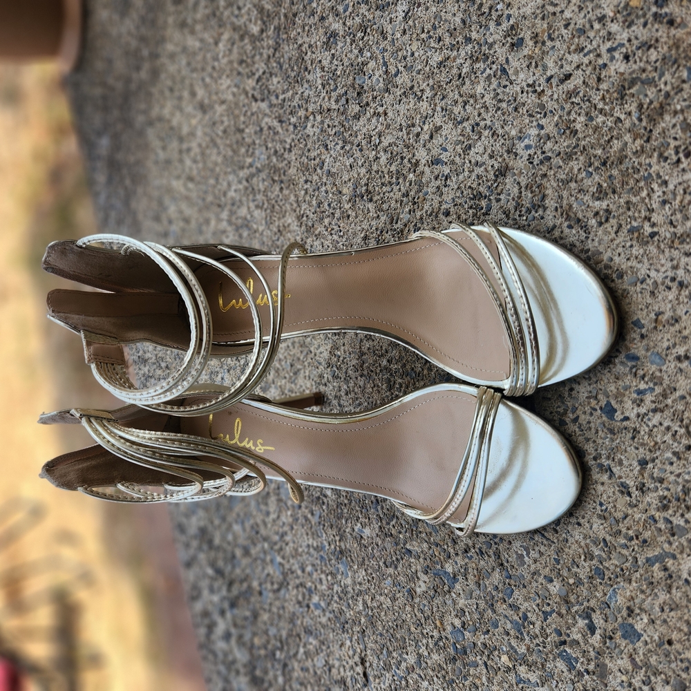 Elegant Gold Lulu's Women's Heels